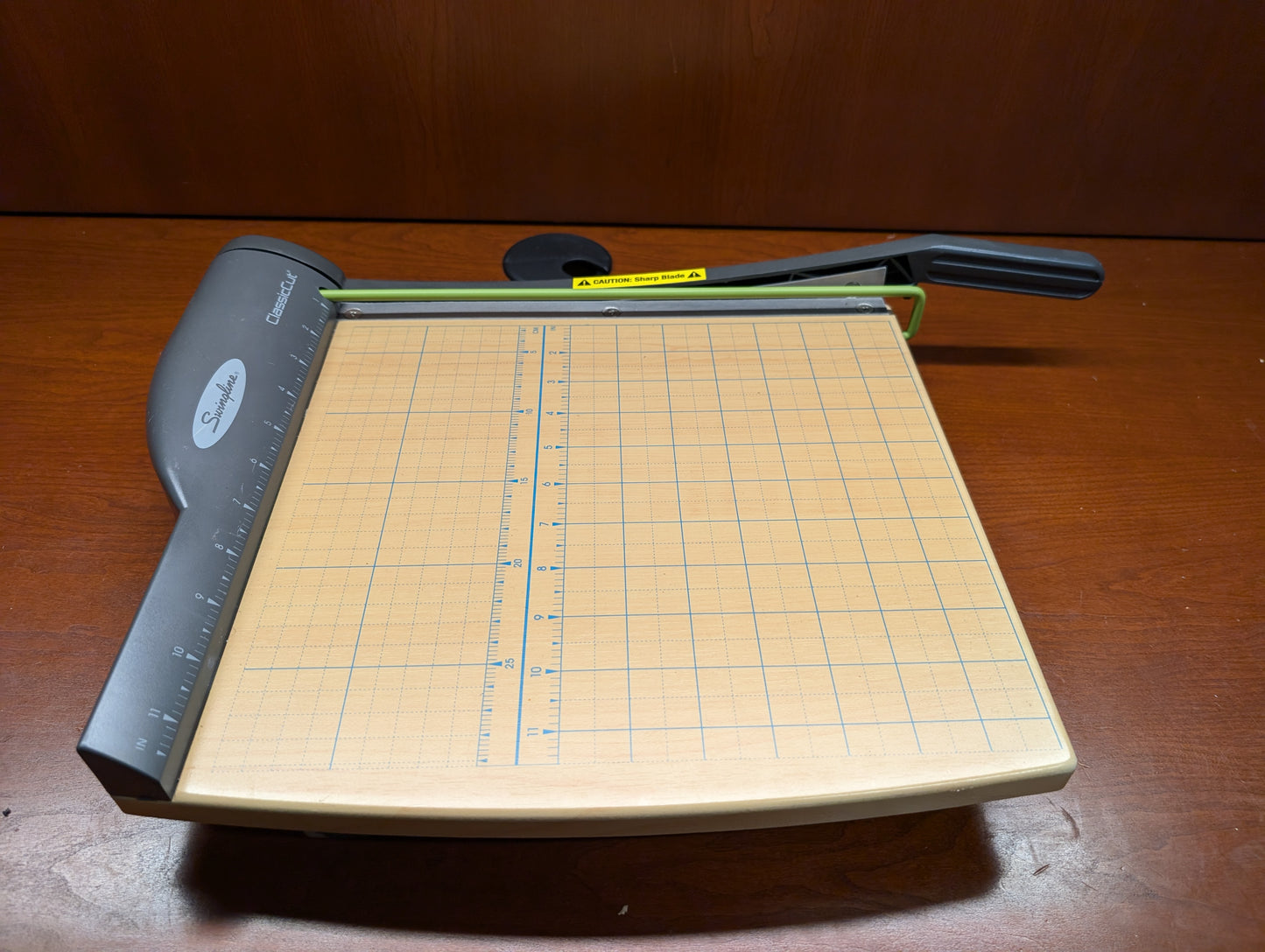 Swingline ClassicCut Guillotine Paper Cutter