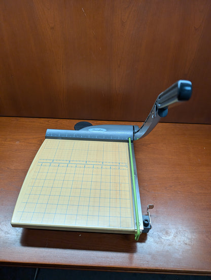 Swingline ClassicCut Guillotine Paper Cutter