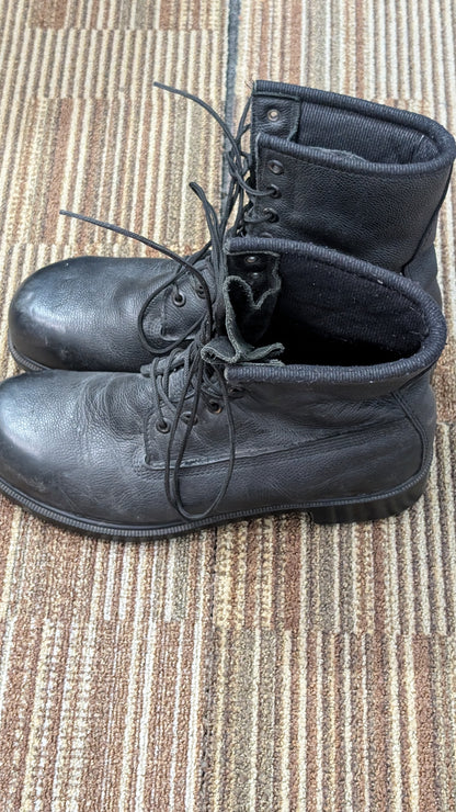 Resistance acid steel-toed boots