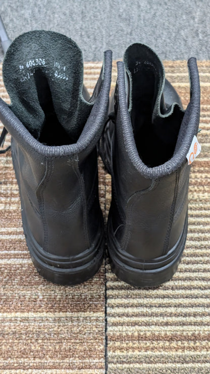 Oil and Acid Resistant Steel-toe boot