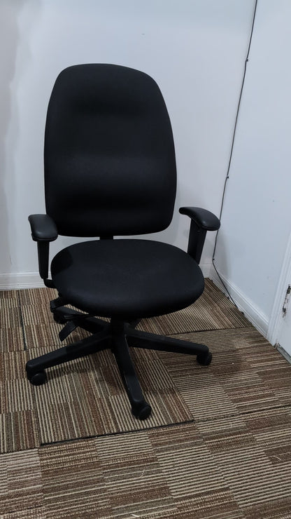 Global Upholstery Ergonomic Office Chair – Comfortable and Adjustable